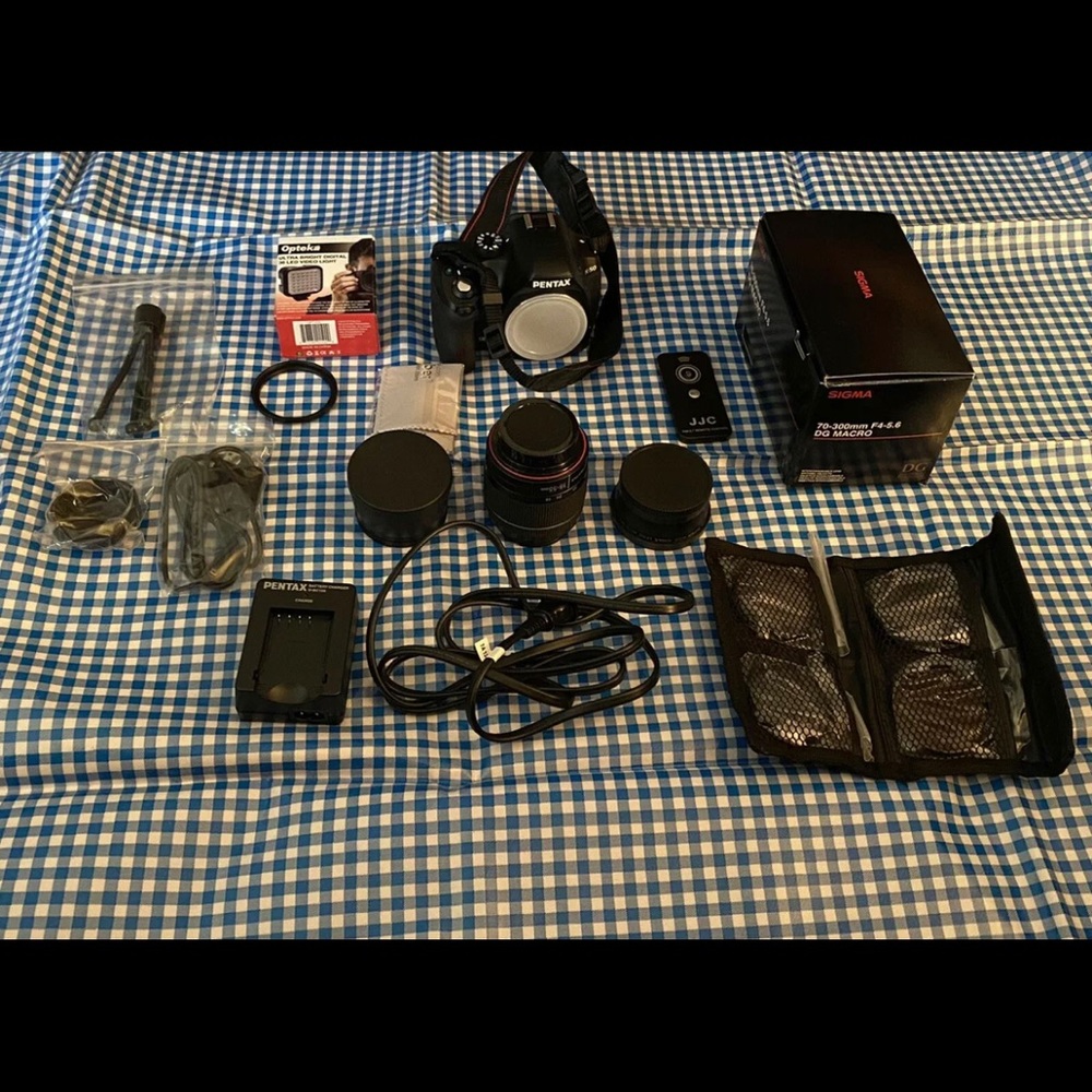 Used like New Pentax K-50 DSLR Digital Camera with ALL of the included items.